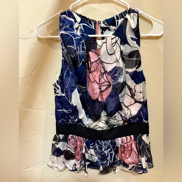 NWT Statement-Making Diane Von Furstenberg Sleeveless Top - Picture 1 of 12